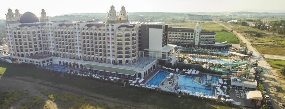 J'adore Deluxe Hotel & SPA